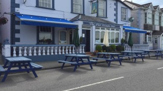 The Pier House Bar