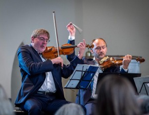 Fiddle players